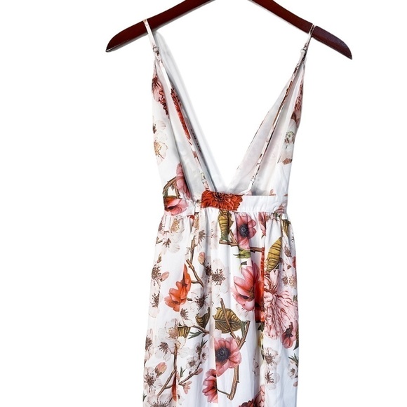 L’ATISTE Halter Back Floral Maxi Dress Size Medium in Pastel Floral Print - Picture 8 of 14